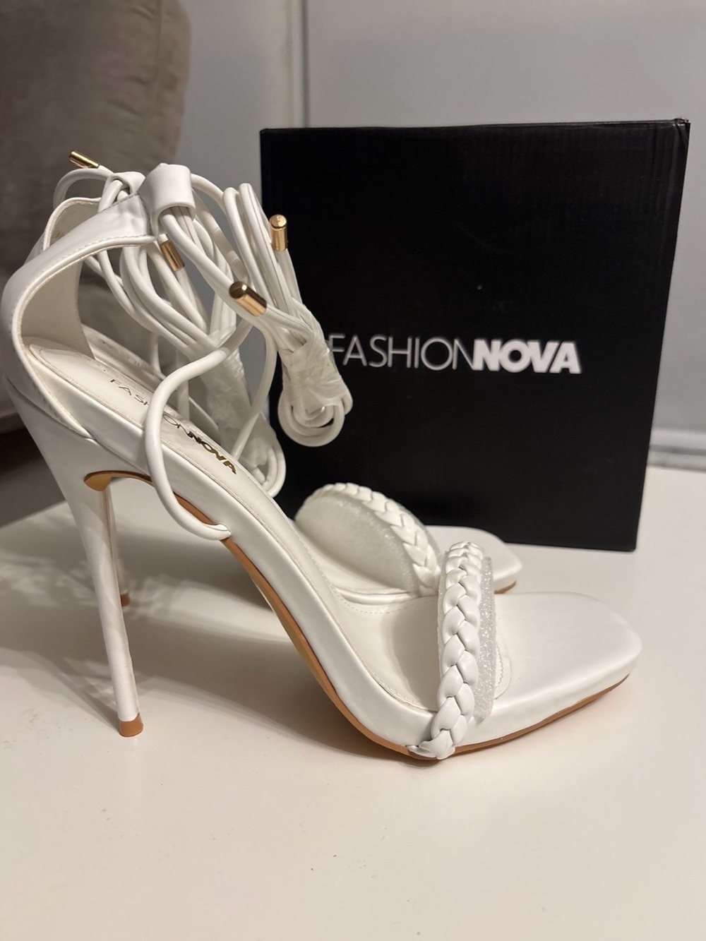 Fashion Nova You A Real One Tie Up heels - White
